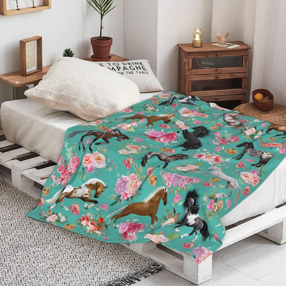 Coperta per Cavallo Regali per Cavalli Morbida Coperta per Cavallo per Bambine Accogliente Leggera Trapunta a Fiori Copriletto per Divano Letto Decorazione Camera da Letto