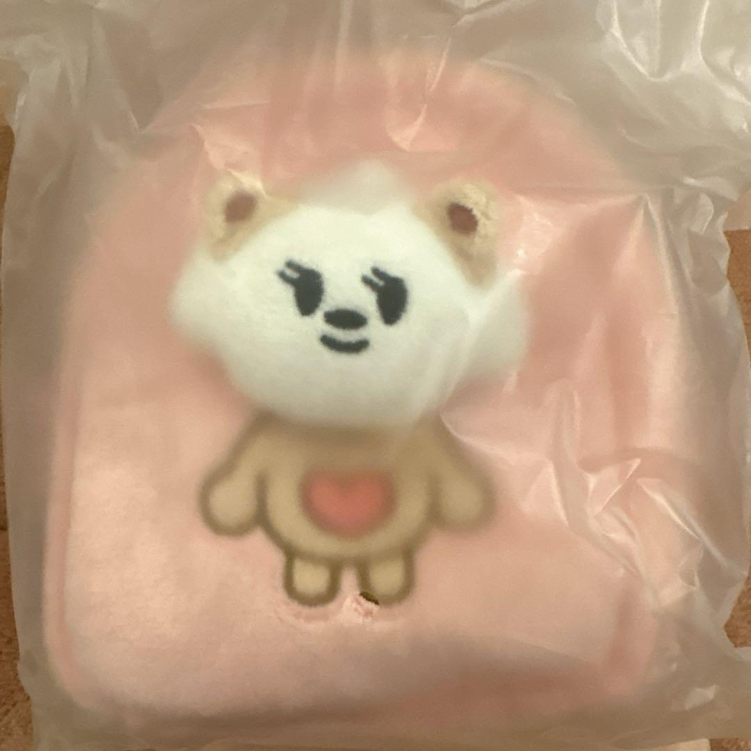 

[Б/У] Толстовка TXT с несколькими карманами