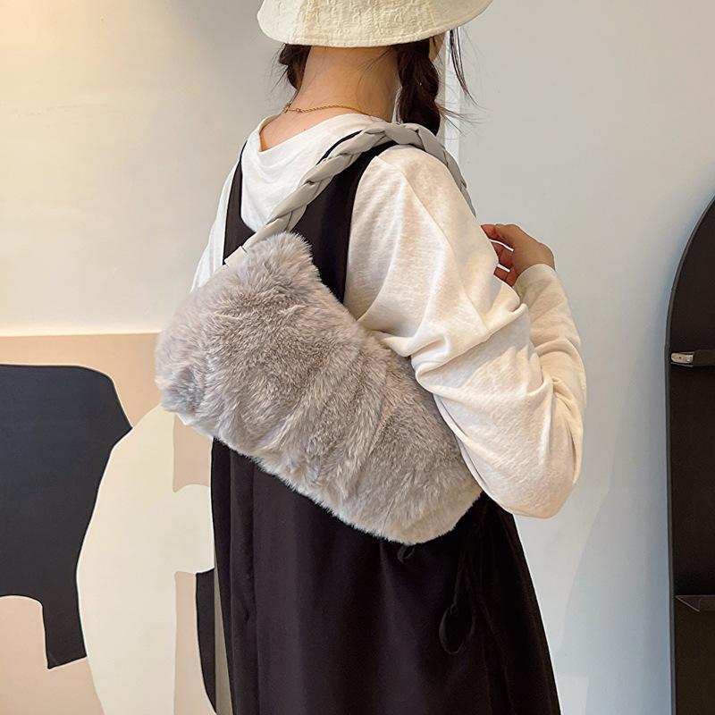 Mao Mao simple and fashionable 2025 autumn and winter new simple casual retro portable shoulder underarm bag women