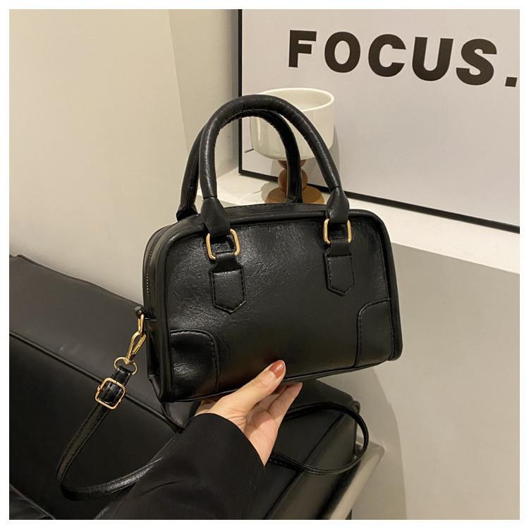 Stylish Korean Fashion Simple Solid Color Stitched Vintage Handbag For Women