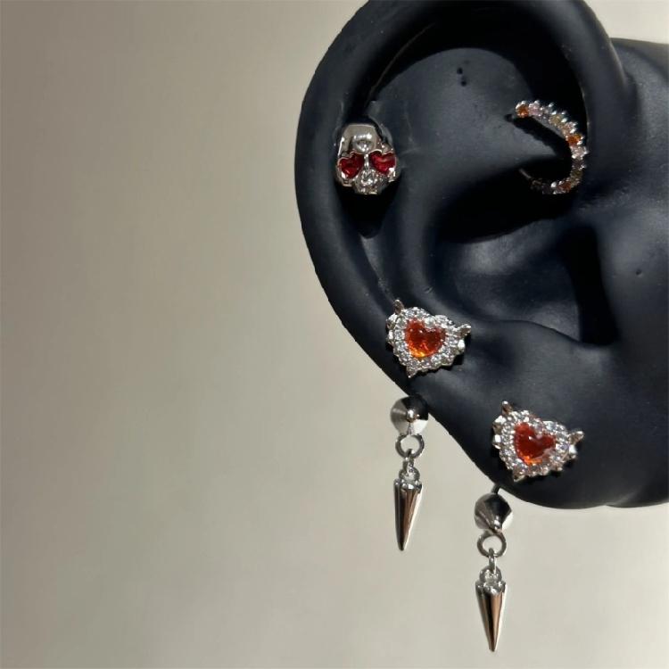 Delicate Heart Wing Ear Bone Nail Glittering Handmade Cartilage Studs Earrings With Rhinestones Jewelry For Women