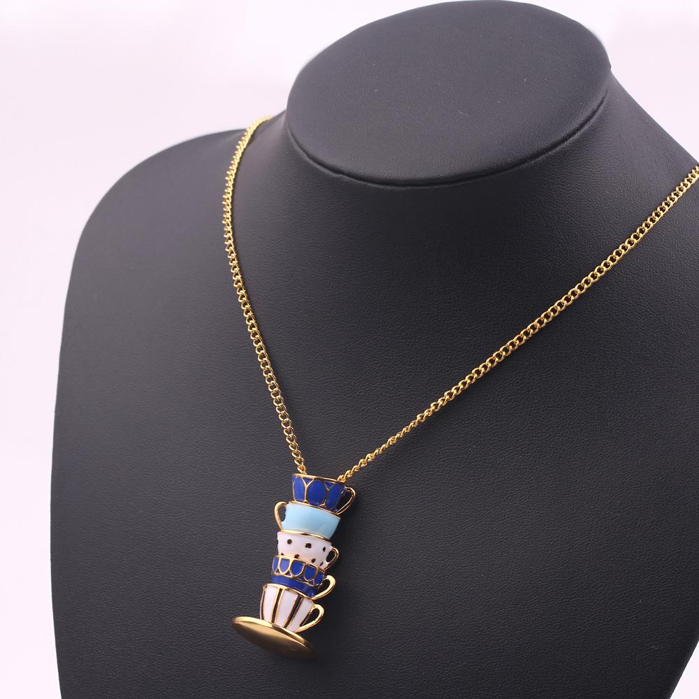 Teacup neckalce