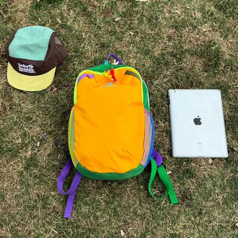 Schoolbag lightweight outdoor hiking backpack for men and women, 1011 new color-block dopamine portable short trip backpack