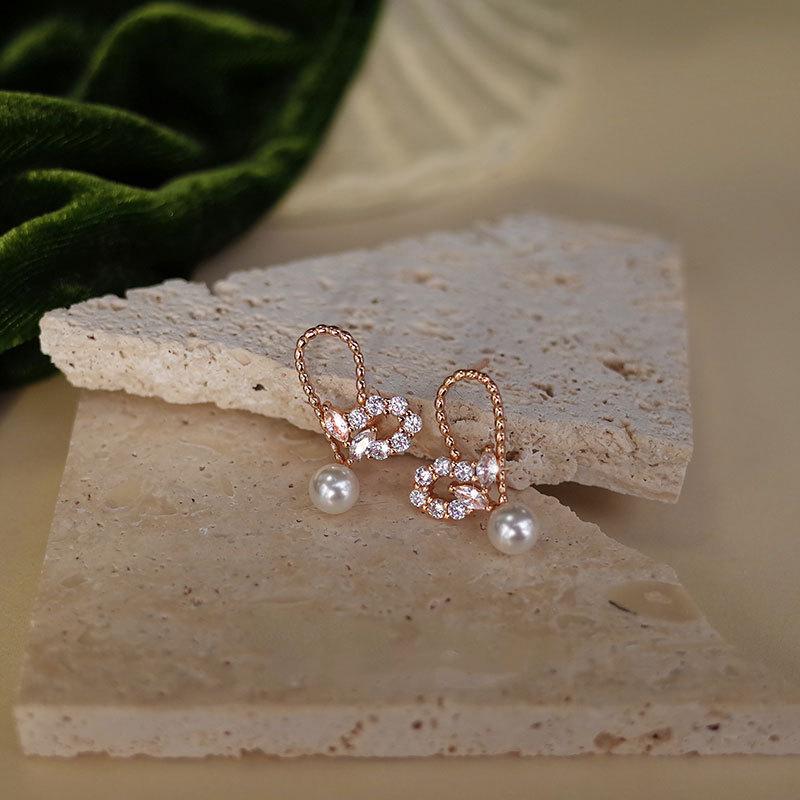Confession Balloon Pearl Earrings for Women with Niche Design Sense High-end Luxury Love