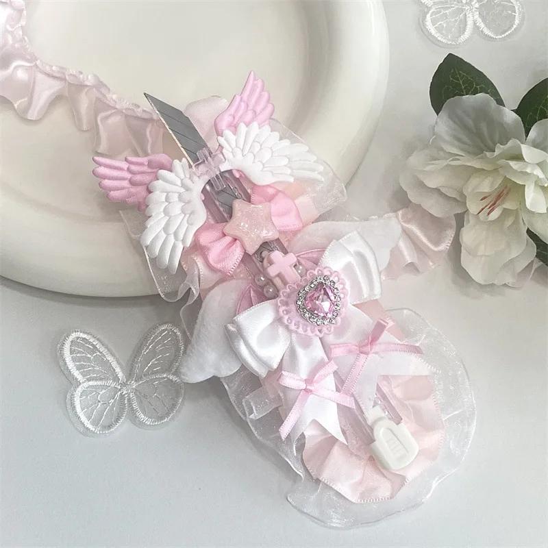 

1 шт. Kawaii ретро стиль Y2K нож для коробок сердце крылья кружево бант скрапбук журнал бумага студент милый креативный дизайн универсальный нож