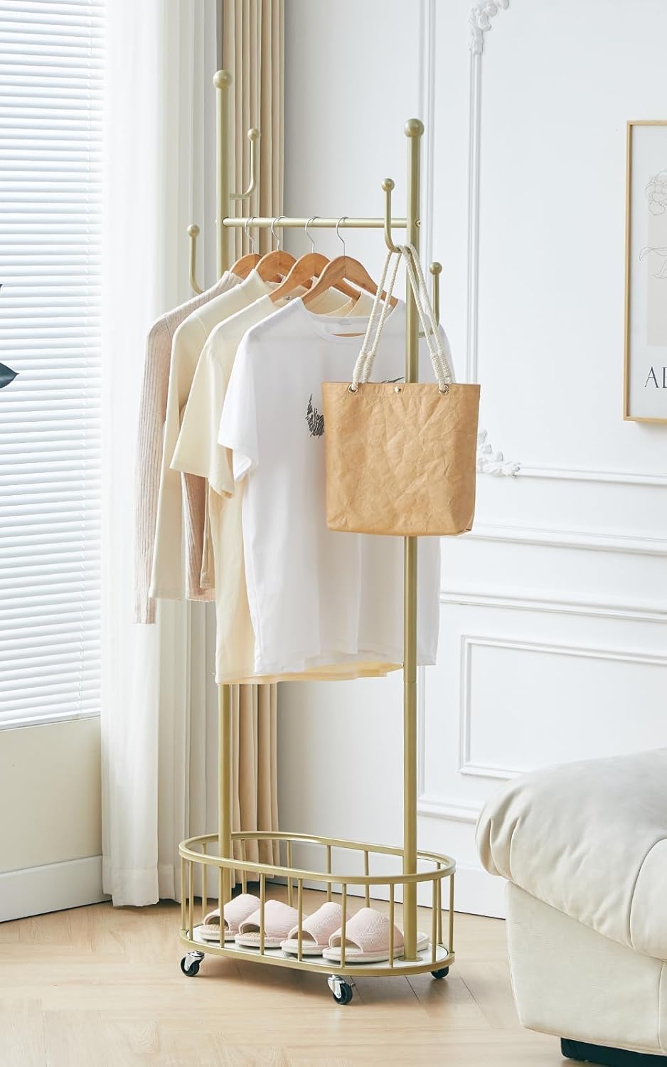 

BOOSDEN Clothes Pipe Hanger with Casters and Slim and Coat Rack with Clothes Kimono Bag Indoor Single Trolley Gold Rack, Stoppers, Sturdy, Basket,