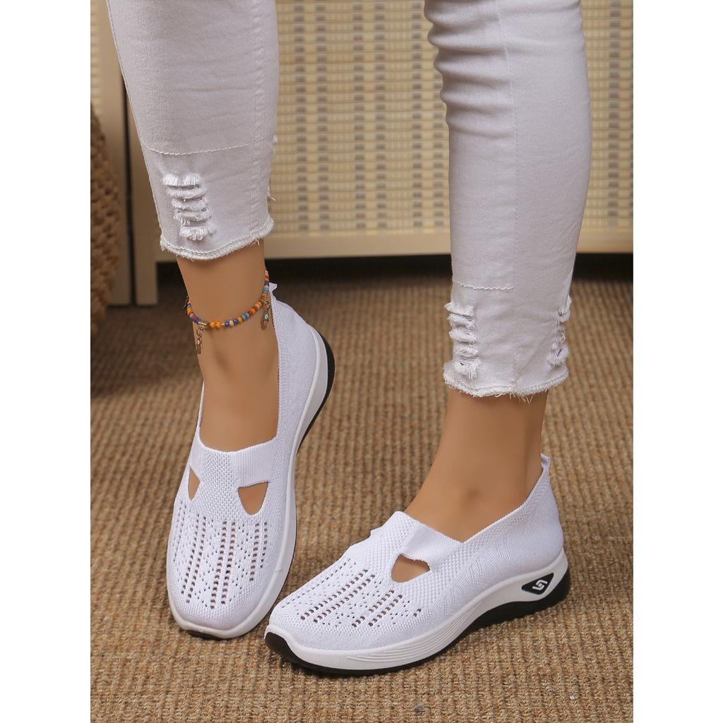 Spring and Summer Large Size Casual Comfortable Ladies Cloth Shoes One Foot Stirrup Flyweave Mesh Shoes Women's Shoes
