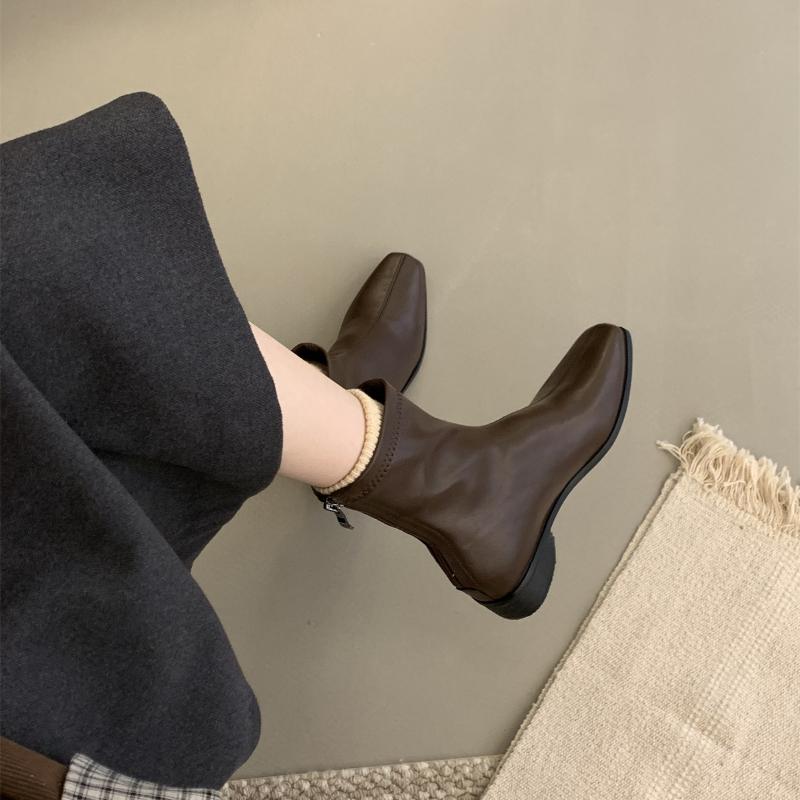 Vintage Damen Stiefeletten mit niedrigem Absatz und eckiger Spitze, gemütlich weiches Leder, Party, schlank, kurz, Herbst Winter Damenschuhe