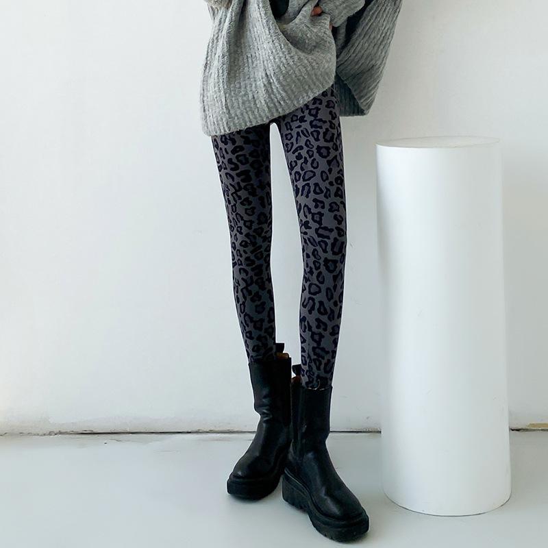 695 Autumn/Winter Leopard Print Faux Cashmere Shark Leggings - Warm, Thickened, Korean Style Slimming Nine-Point Pants
