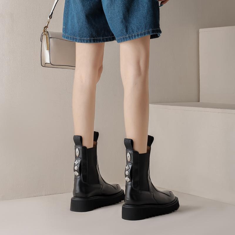 2025 Badge Buckle Slim and Heightened Desert Chelsea Boots Autumn and Winter New Thick-soled British Short Martin Boots Children