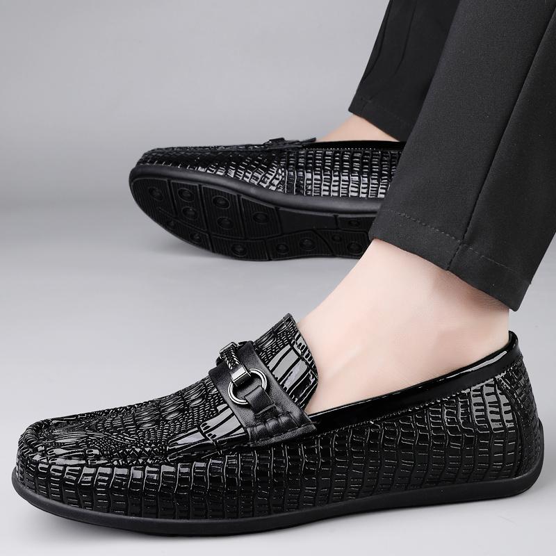 Fashion Moccasins Classic Slip on Flats Leather Mens Comfortable Loafers Casual Shoes Handmade Male Walking Shoes Male Driving Footwear