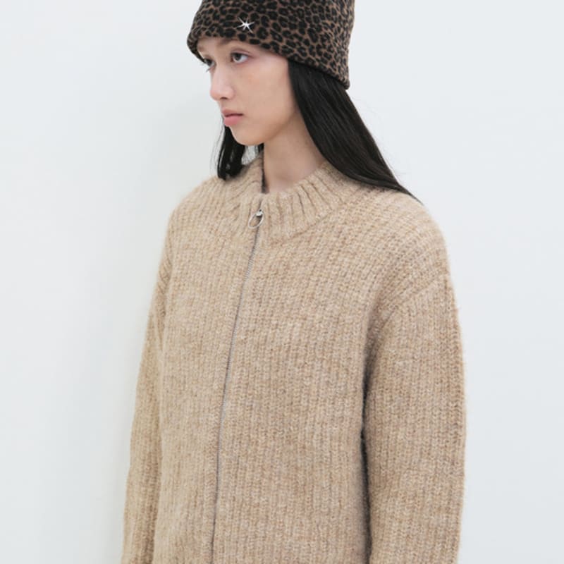 

Шапка-бини YUNSE с вышивкой Hatch (леопард) OS