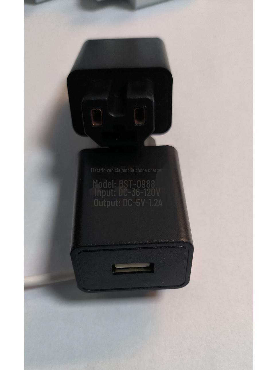 

Универсальное многофункциональное автомобильное зарядное устройство USB для электромобилей (36В-72В) 1A regular version чёрный