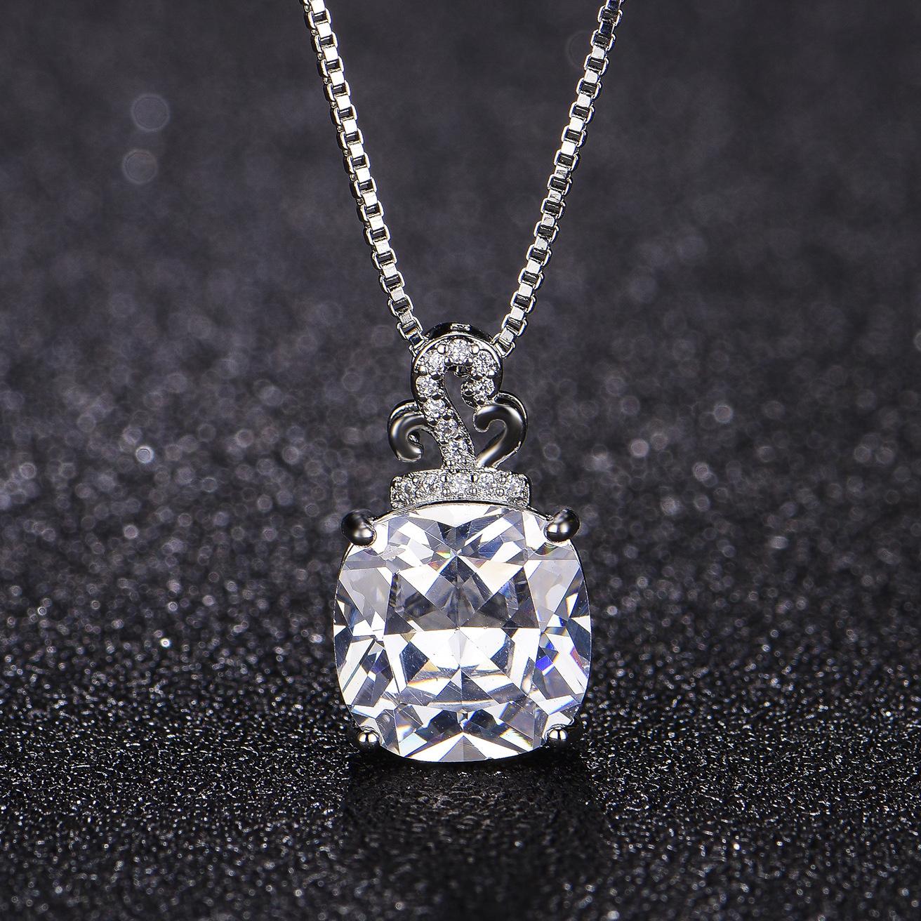 

Bella Box Новый толстый квадратный темперамент Универсальный кулон Женский простой легкий роскошный ожерелье на ключице Очарование Свадьба Помолвка Изящные ювелирные изделия Новые модные белый