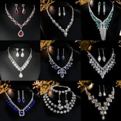 Parures et bijoux – Parures de bijoux