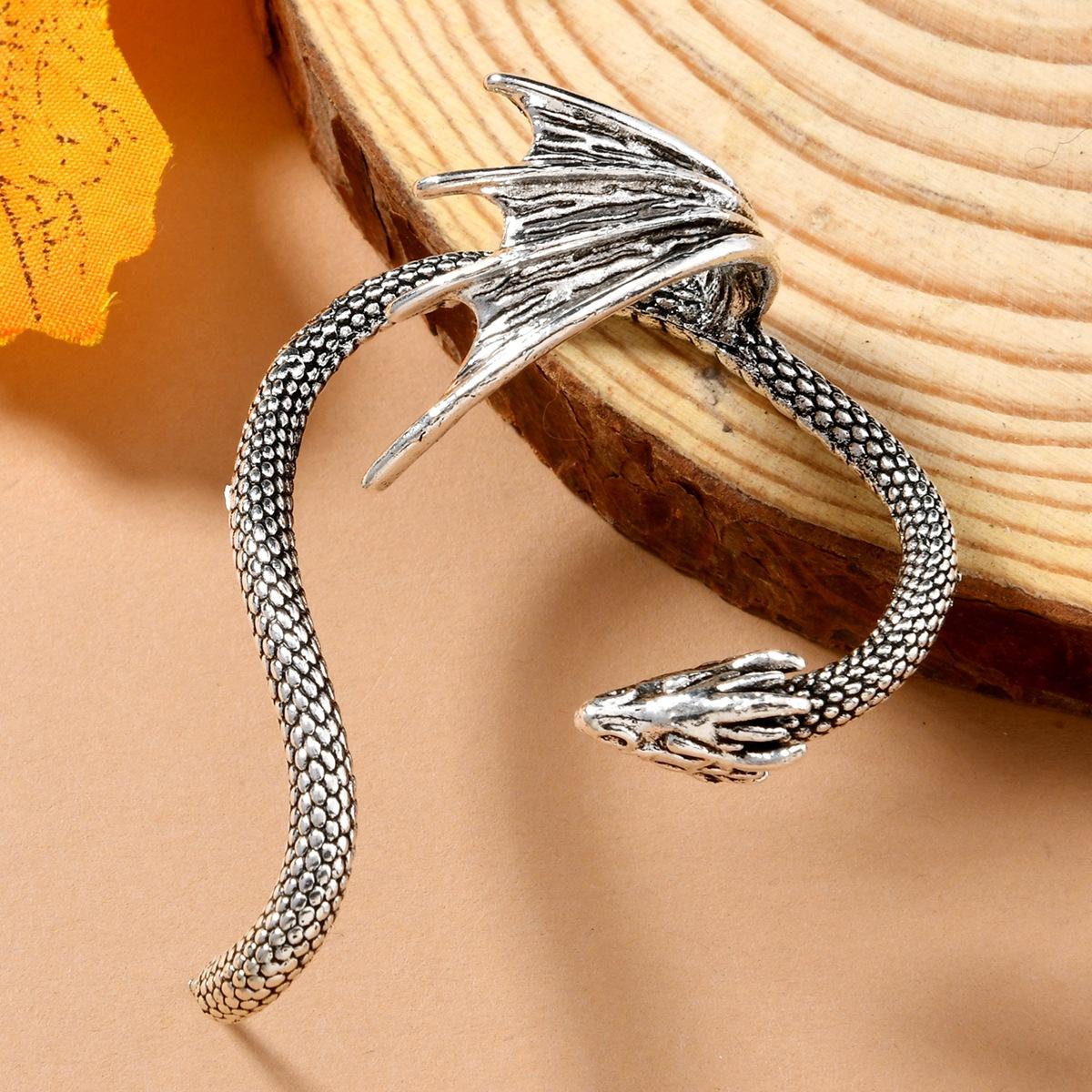 

Персонализированные ретро-сплавные серьги-клипсы в виде летящего дракона, властные, преувеличенные, с драконом, висячие мужские и женские серьги в стиле панк