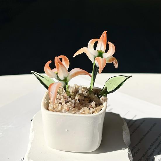 Miniature Glasblomst Figur Håndblæst Mini Blomsterbuket i Pot Samlerobjekt Blomstrende Blomsterpynt til Hjem Indendørs Borddekoration