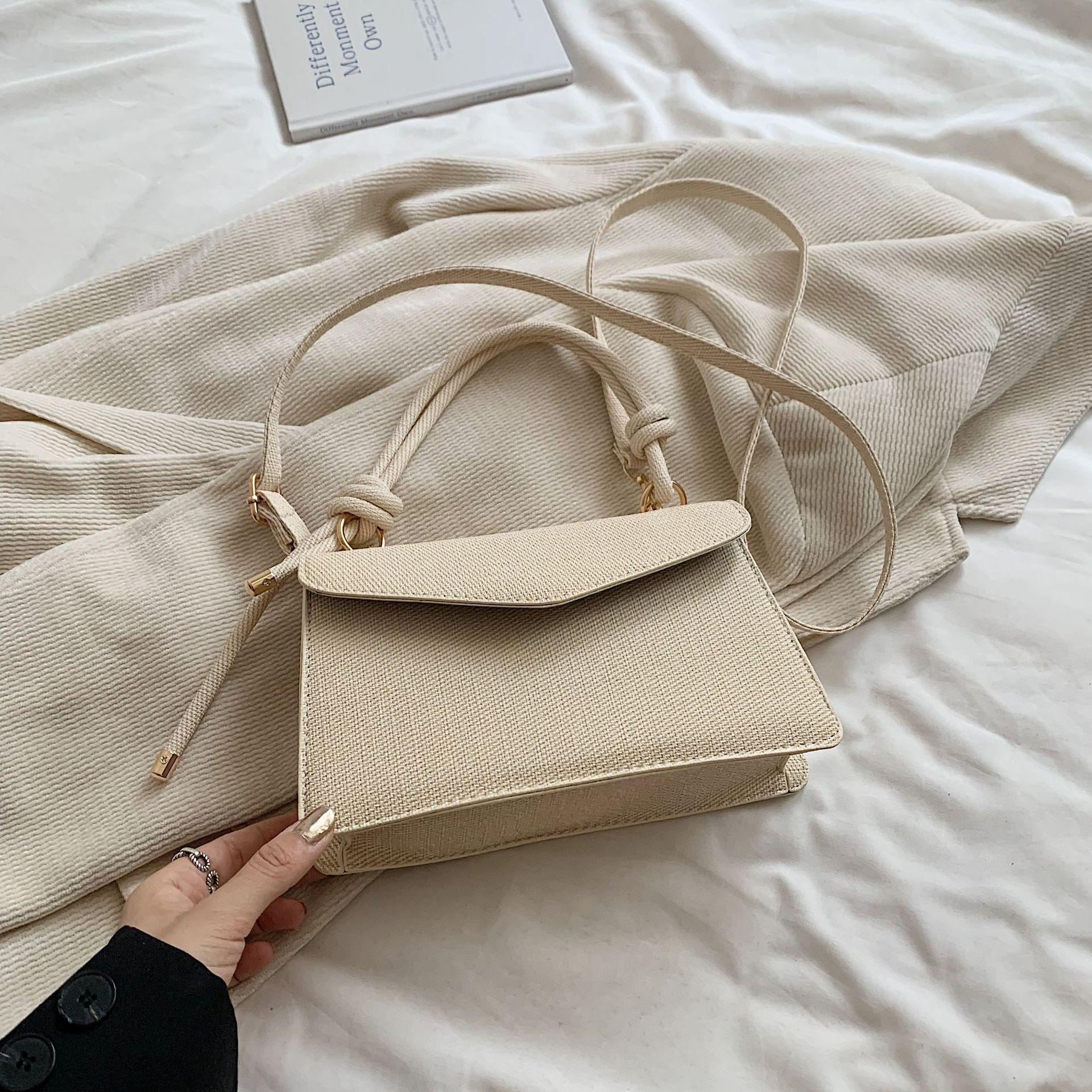 

Chic Minimalist Solid Color Faux Leather Handbag Trendy Square Shoulder Crossbody Bag for Women белый