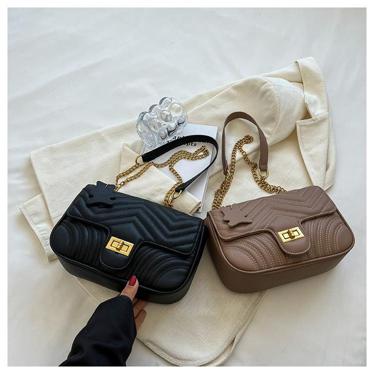 Ielgy Korean Version Chain Black Female Bag Fashionable All-Match Commuter Shoulder Messenger Bag
