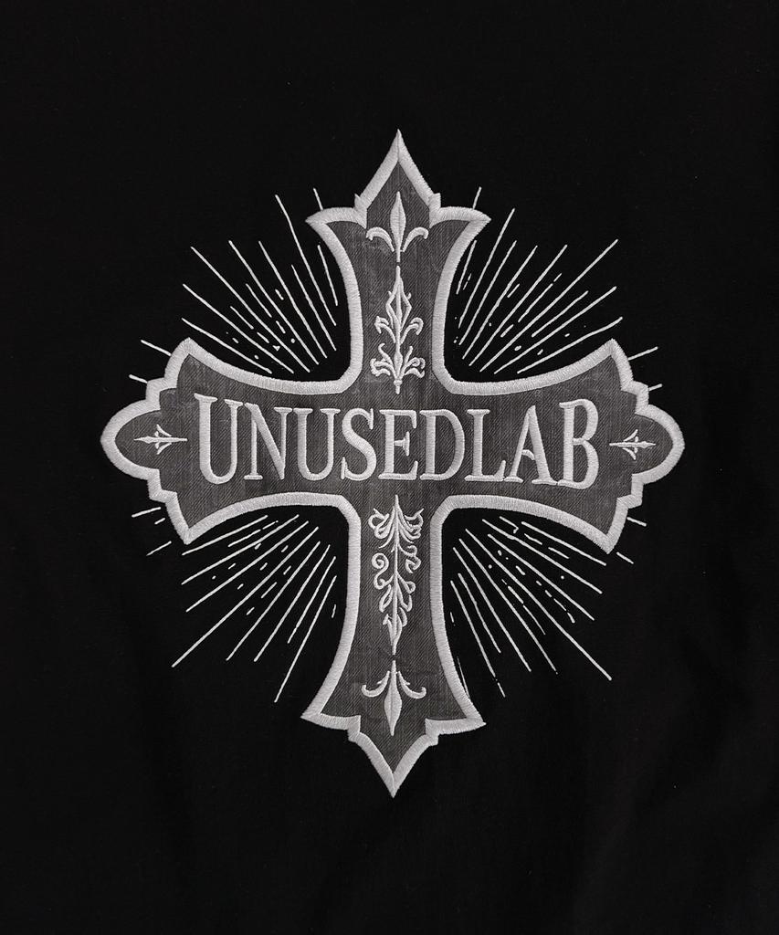 Eonyujeulaeb Cross Patch Short Sleeve T-Shirt [Black]