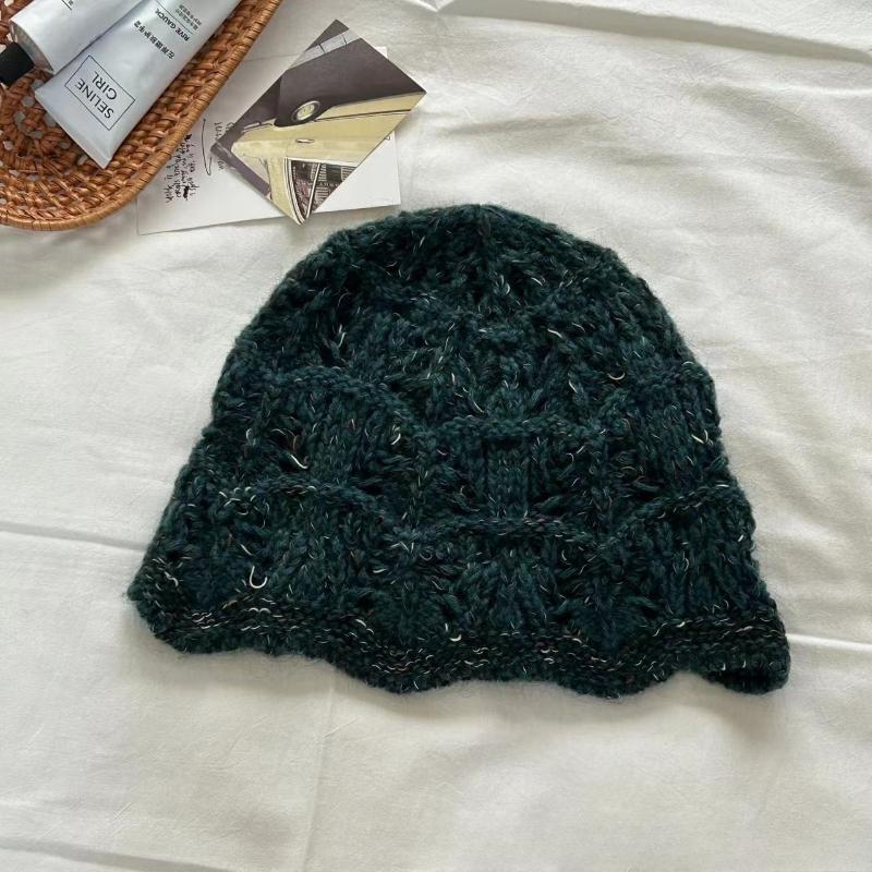 Women Vintage Flower Crochet Beanie Solid Color Hollow Out Breathable Elegant Knit Leisure Skull Cap,Suitable for Travel,holiday