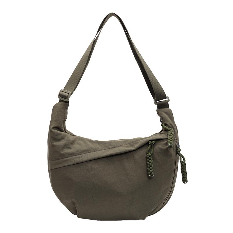 

Повседневная универсальная сумка из нейлоновой ткани, женская новая популярная сумка-мессенджер, модная нишевая сумка-пельмень One Size армия зеленый