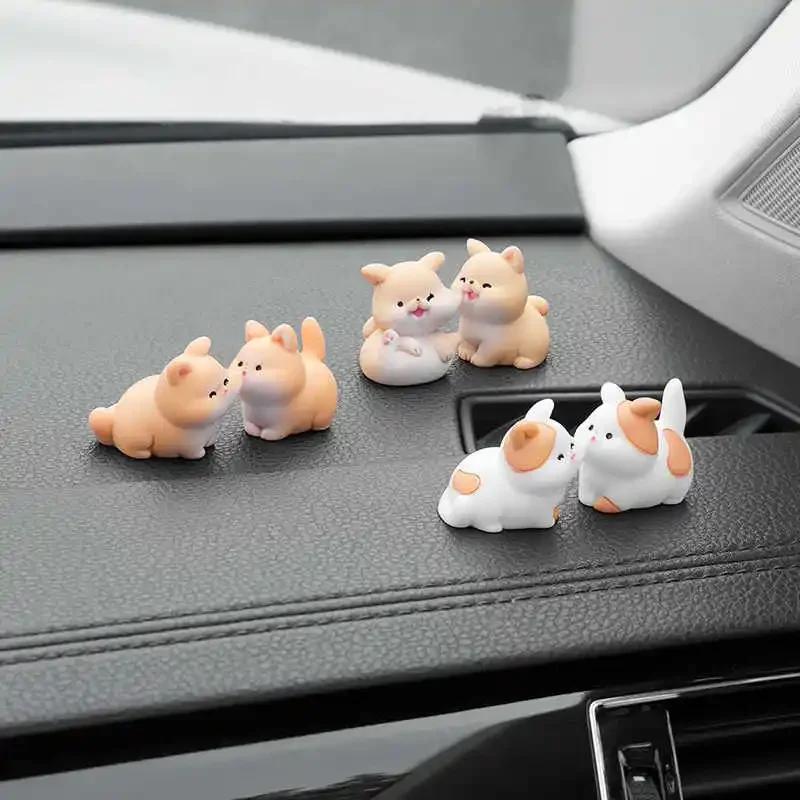 2Pcs Cartoon Kiss Face Friendly Animals Doll Ornaments Funny Ducks Frogs Figurines Ornaments Car Interior Dashboard for Gifts