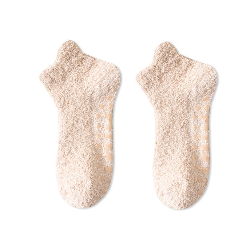 Women's Coral Fleece Non-Slip Short Socks - Autumn & Winter Casual Floor Socks with Dot Soles