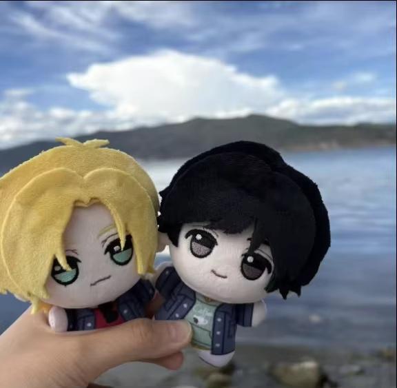 Banana Fish Ash Eiji 10cm Baumwoll-Plüschpuppe Druck Niedlich Q-Version Anime-Figur Selbstgemachter Schlüsselanhänger Geschenk für Fans