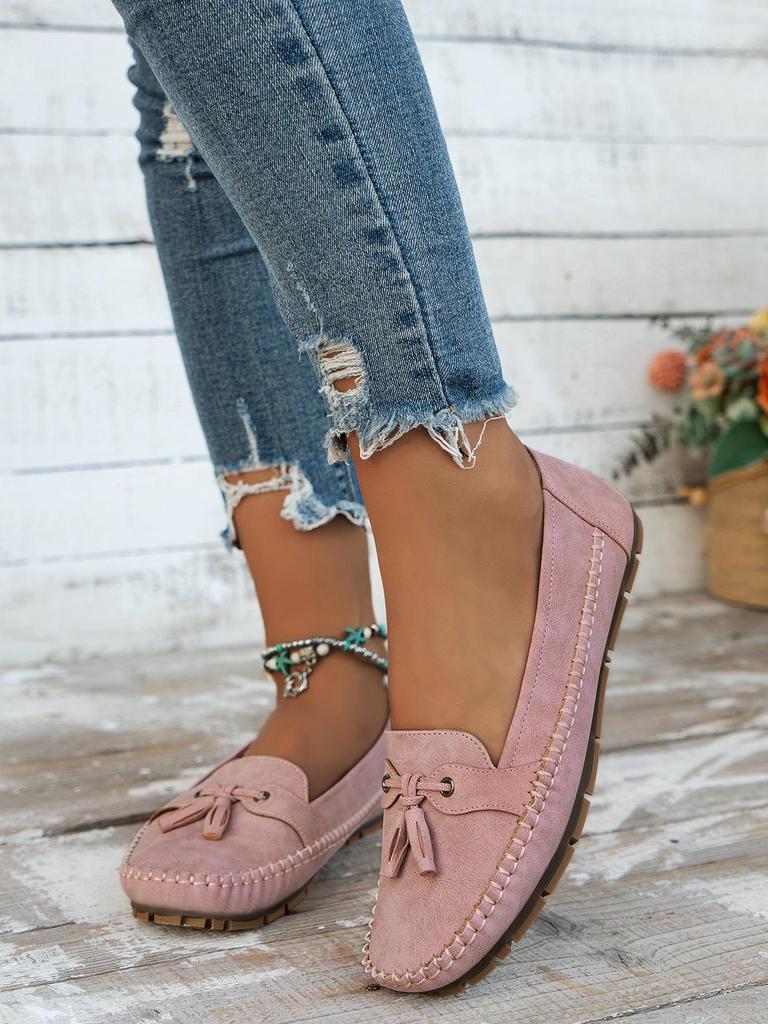 Plus Size Women's Laser-Stitched Flat Loafers