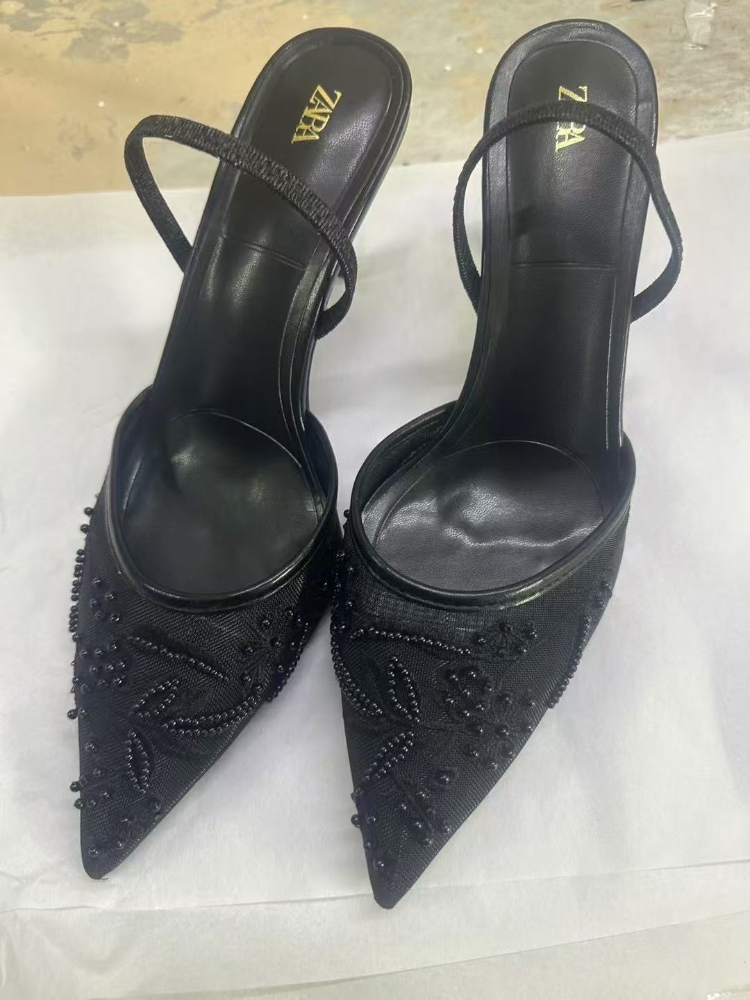 

Design Mesh Embroidered Flowers Sandals Women Breathable 2025 Summer Slingback Pumps Women Sexy Pointed Toe Thin High Heels 35 чорний