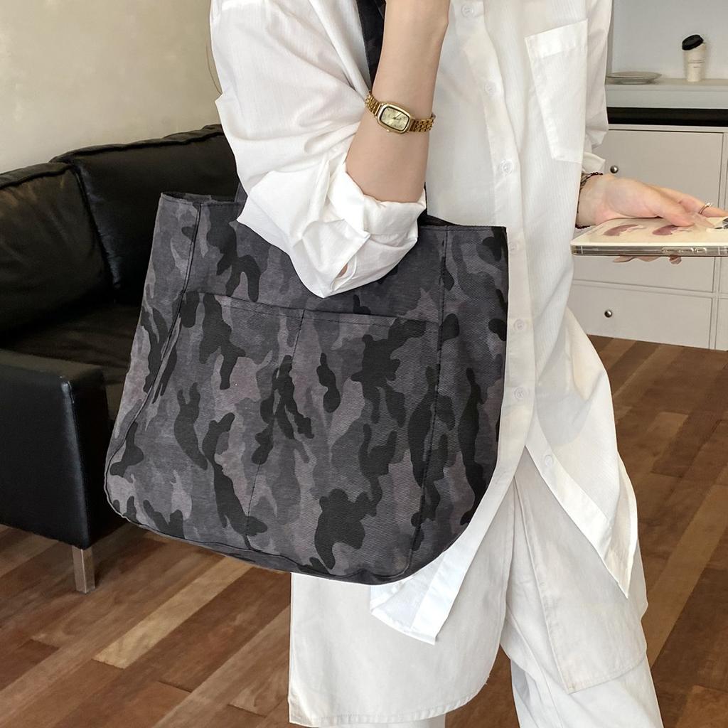 Nuova Borsa in Tela Mimetica da Donna Grande Capacità Moda Versatile da Pendolare Borsa Tote alla Moda Borsa a Spalla Portatile da Donna