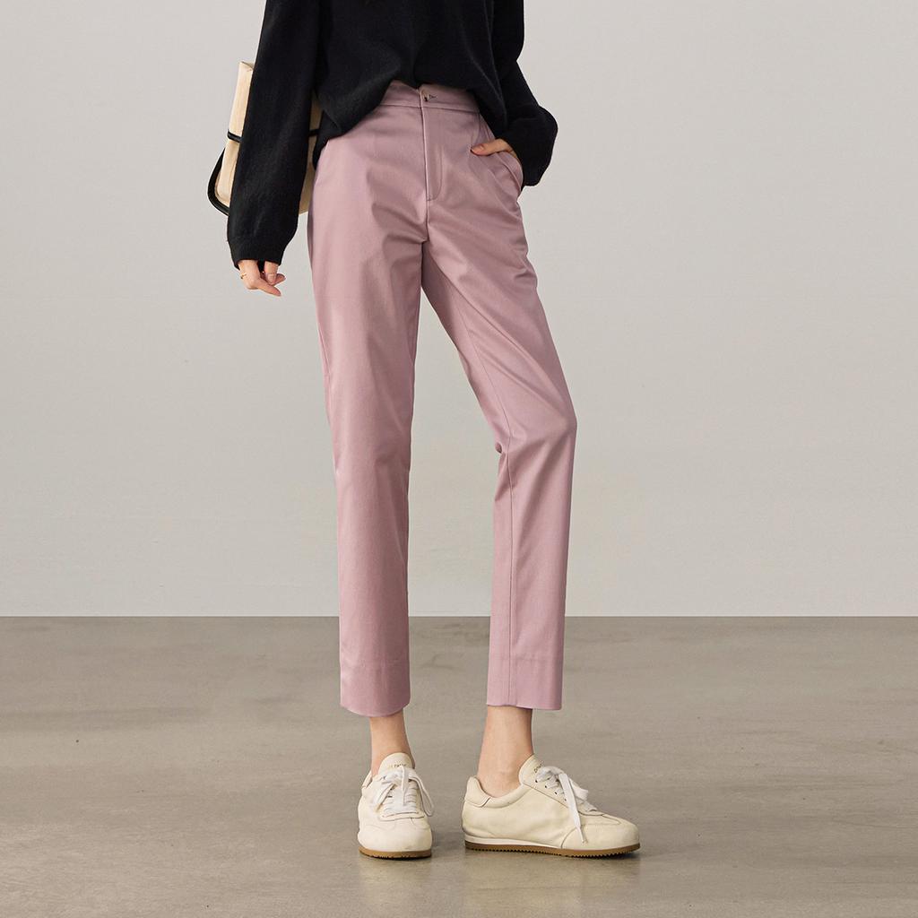 Minimally Designed Commuting Casual Shorts for Women