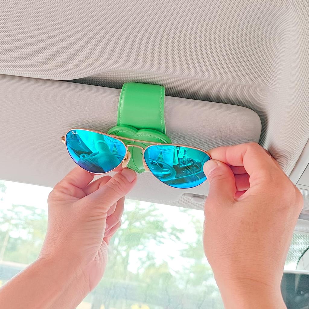 Cute Sunglasses Holder Car Eyeglass Holder Magnetic Leather Sunglasses Clip Ticket Card Clip Car Storage Easy Installation (D)