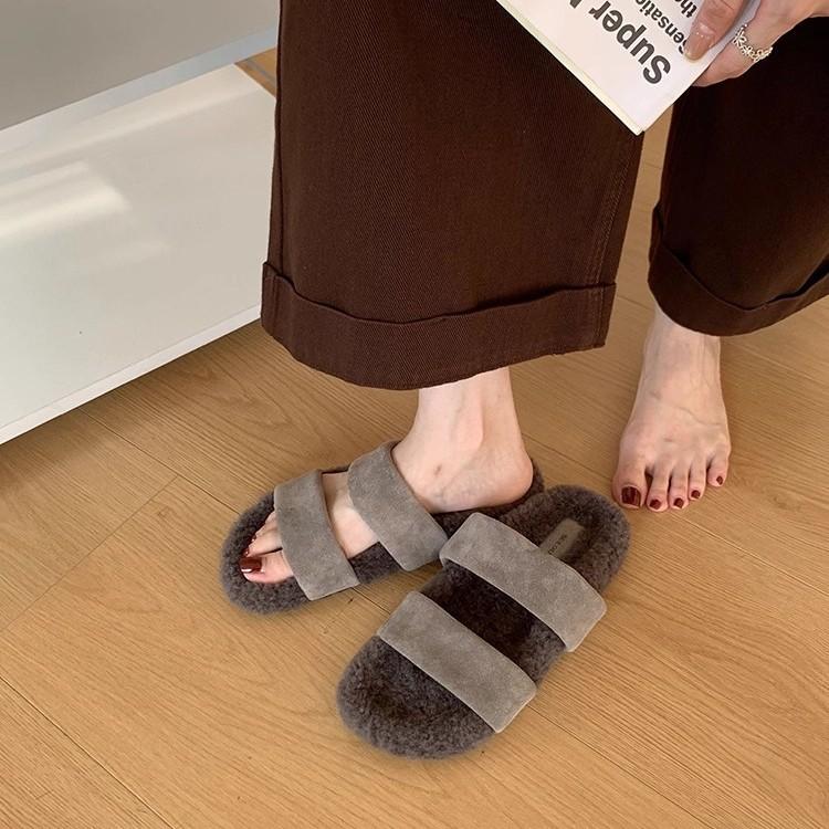 Genuine leather soft-soled fashion fluffy slippers retro fashion outer wear 2025 versatile word with thick-soled fluffy shoes female trend