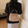 Soft Plush Handbag Fashion Girls Pearl Chain Shoulder Bag Women Ladies Designer White Tote Purse Winter Faux Fur Crossbody Bag