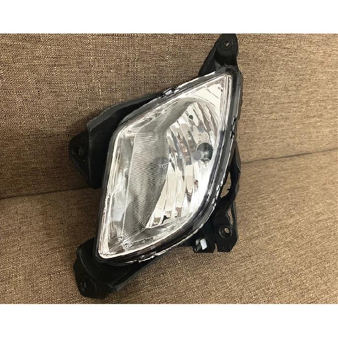 1pc For Hyundai 10-13 verna front bumper fog light assembly left