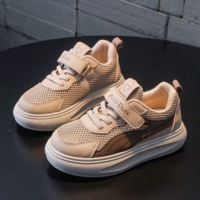 Autumn and winter velvet children's sports shoes boys and girls board shoes medium and large children's leather surface non-slip lightweig