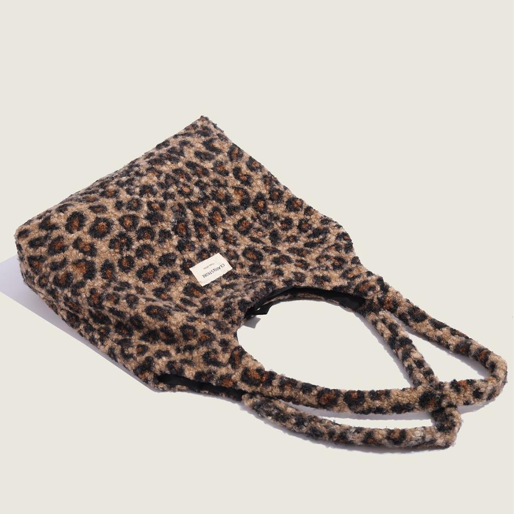 Leopard Print Fur Bag Women's New Winter College Style Tote Bag Large Capacity Japanese Single-shoulder Plush Bag