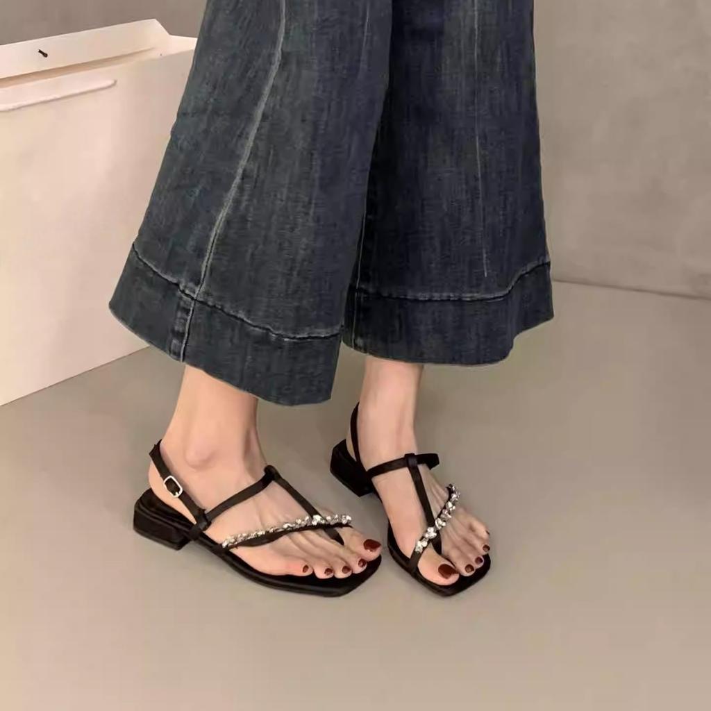 Coarse heel temperament silver rhinestone sandals fairy shoes 2025 new summer French with skirt cover toe Roman shoes