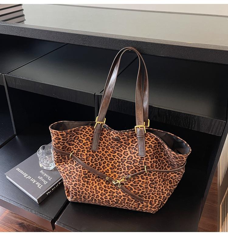 Korean Leopard Print Tray Extra Large Bag Women's 2025 New Fashion Retro Shopping Bag Large Capacity Casual Shoulder Bag Tide