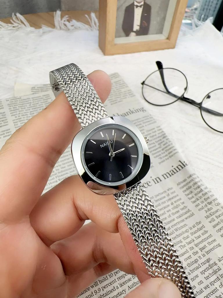 Fashion Women Watch Square Shaped Quartz Wristwatch Simple Roman Numerals Numbers Dial Women Gold Sliver Clock Relogio Feminino