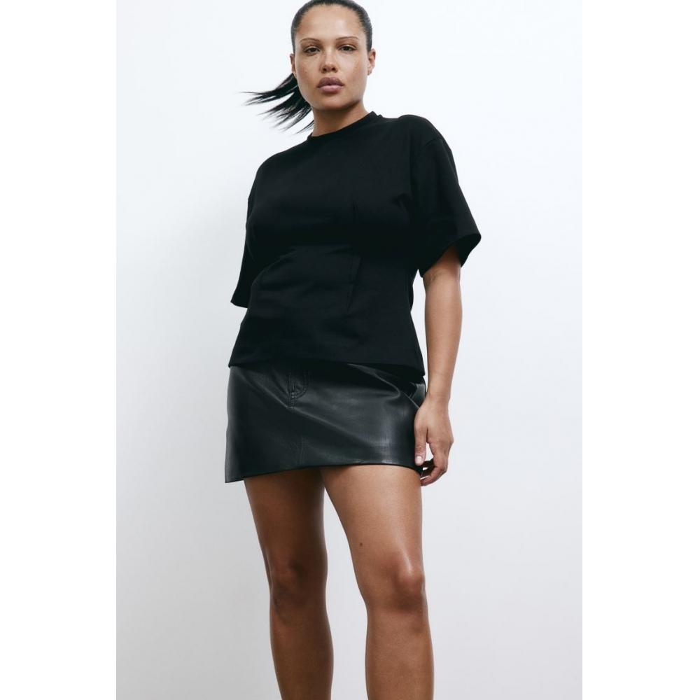 

Футболка HM с зауженной талией черная