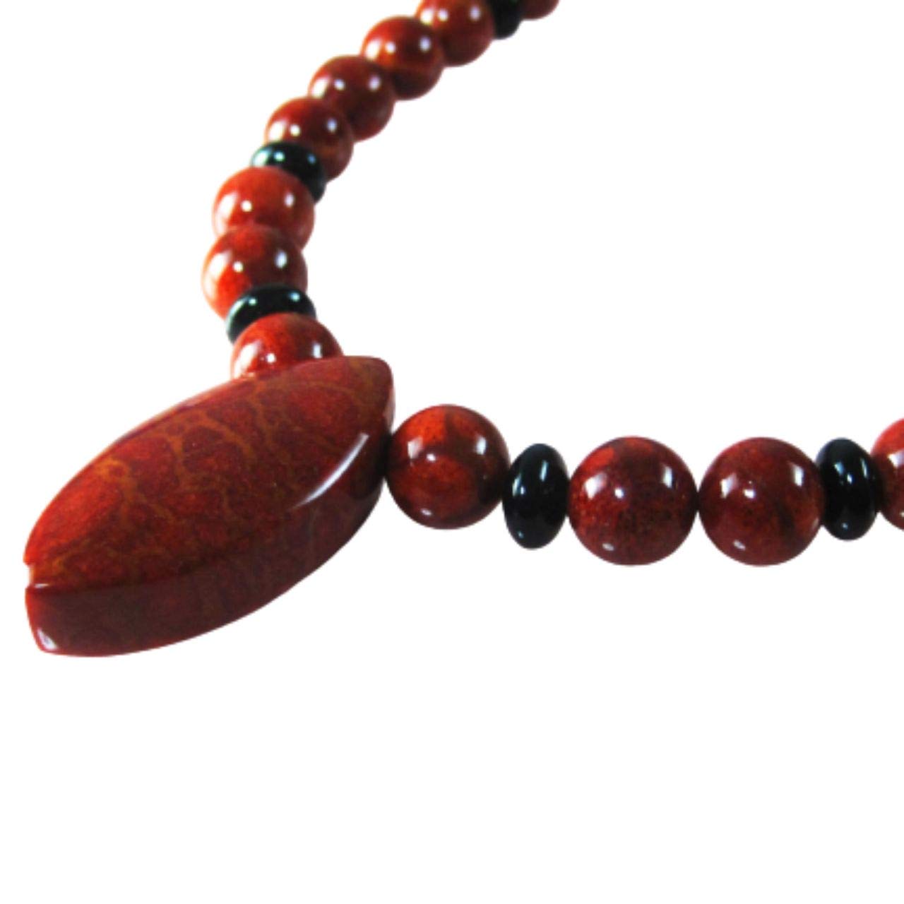 

African coral necklace, 37mm in length, large coral pendant, 10mm coral beads, onyx, with adjustable clasp, 45cm length.