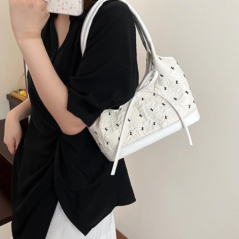 Sweet Tote Bag for Women New Summer Bucket Bow One Shoulder Underarm Bags Korean Versatile Casual Commute Handbags