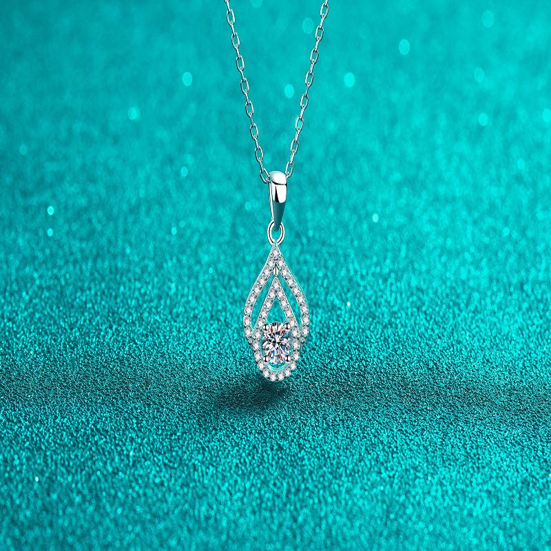 OUGEPHELI Moissanite S925 Sterling Platinum Plated Women s Niche Simple Water Drops Hollow 30 Points Moissanite Trendy Necklace 925 silver