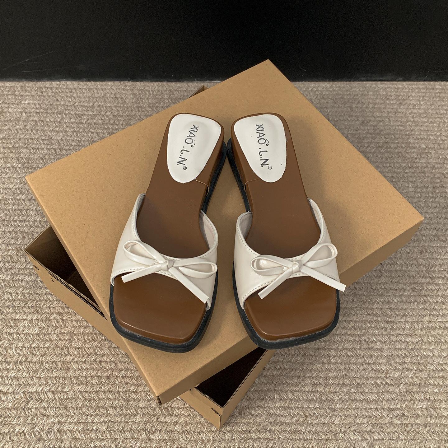 White retro heel heightened slippers summer wear with skirt French cool slippers 35