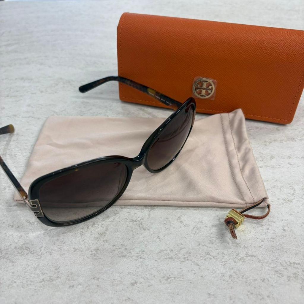 Used Beautiful itemTORY BURCH Tory Burch sunglasses with case