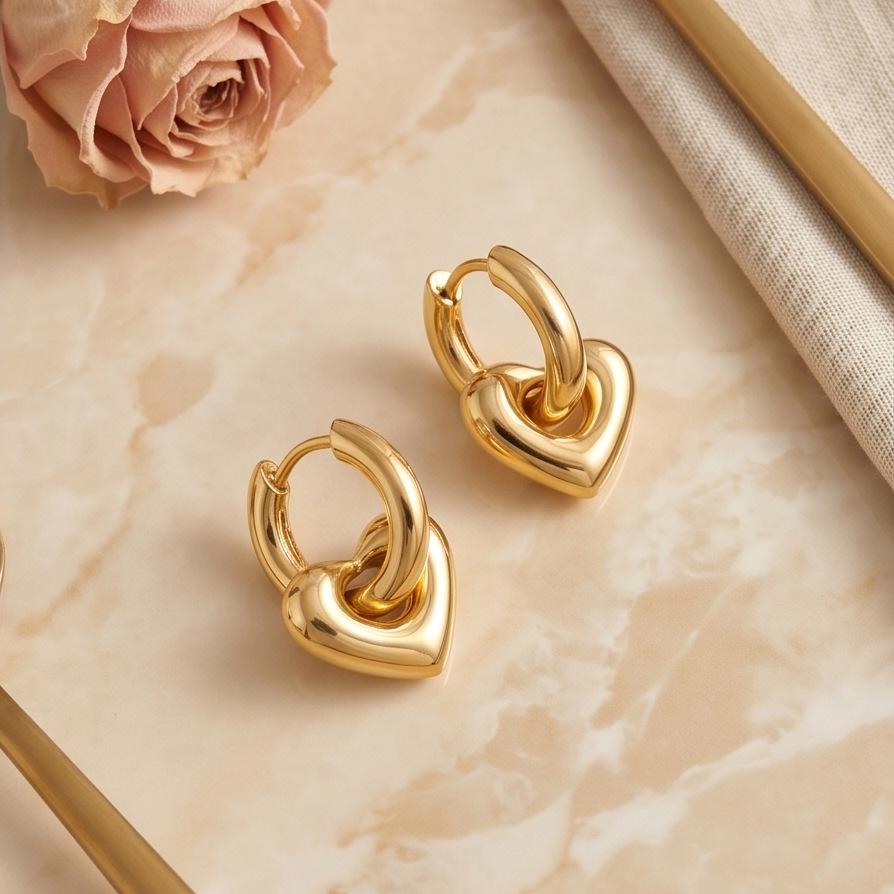 French Retro Peach Heart Earrings: 18K Gold-Plated, Elegant, Light Luxury Design