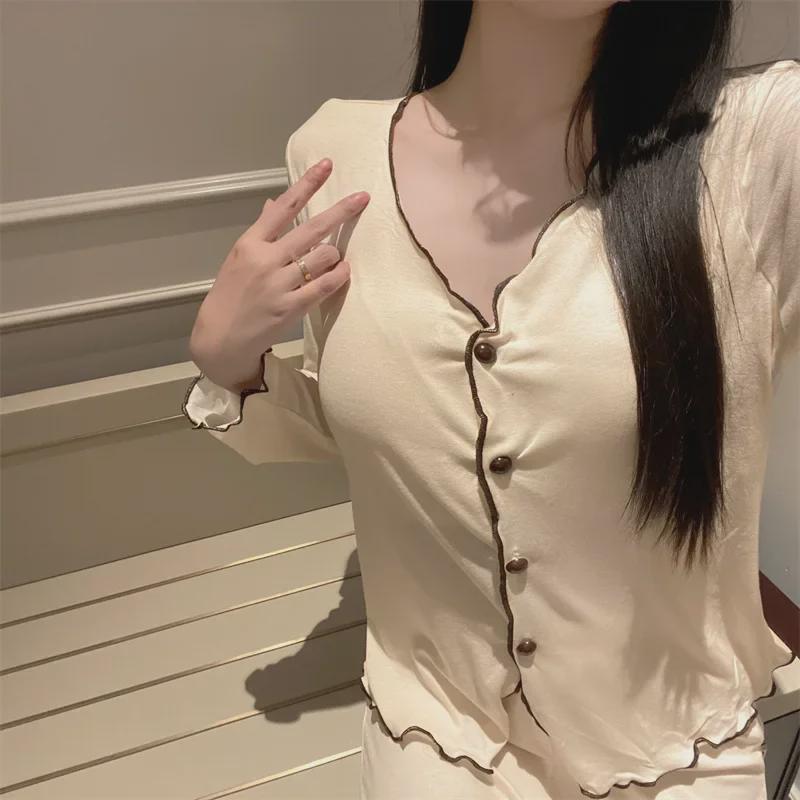 Taro Purple Modal Cotton Women's Pajamas, French Style, Long Sleeves, Sweet Design with Breast Pads, Perfect for Spring and Autumn.